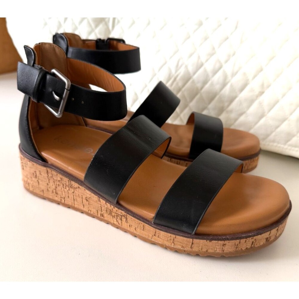 Sandals Women's  Kensie Black  Wedge Strappy zip 7M Minimalist  dark academia